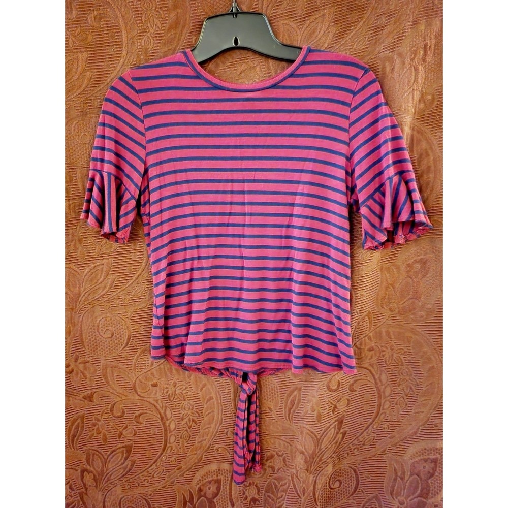 Girl's Striped top XL